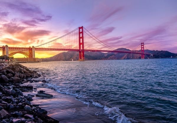 TravMedia_USA_medium-sized_1550524_Umer-Sayyam_umer-sayyam-SHP1t8EduMY-unsplash-medium
