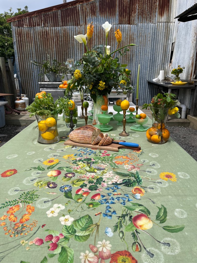 Stunning Table 