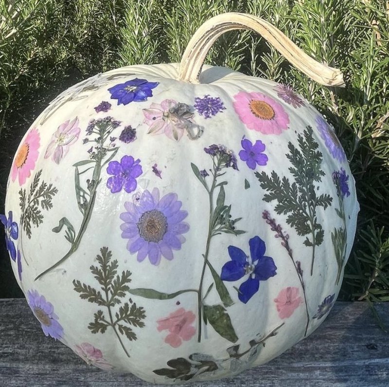 Floral pumpkin